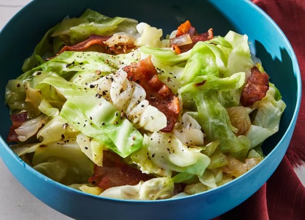 Keto Fried Cabbage with Bacon